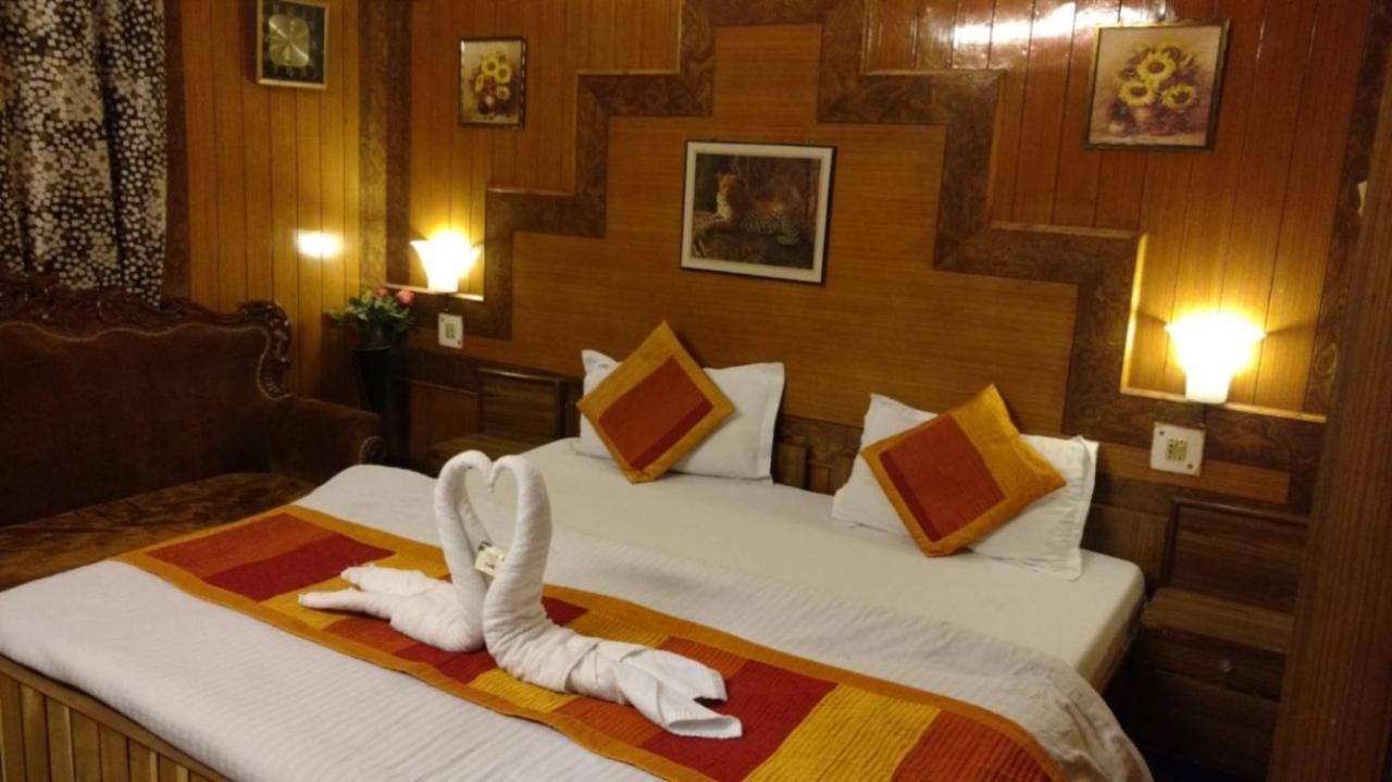 Goroomgo Ankur Lake View Mall Road Nainital - Prime Location With Luxury Room Luaran gambar